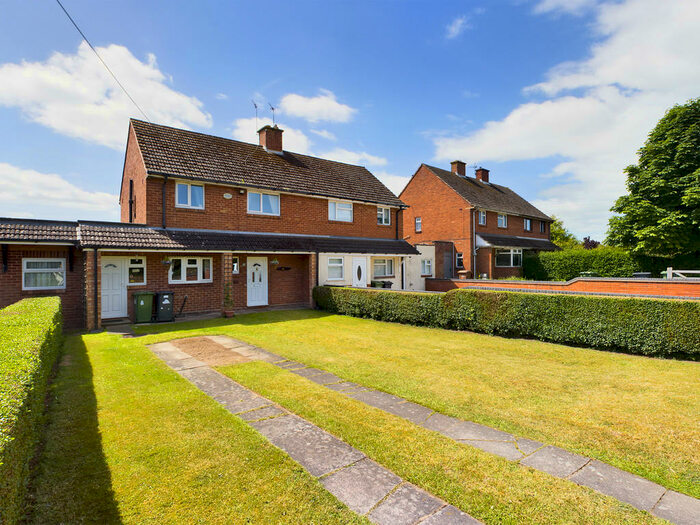 3 Bedroom Semi-Detached House For Sale In Crundalls Lane, Bewdley, DY12