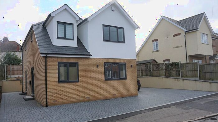 2 Bedroom Maisonette To Rent In Van Diemans Road, Chelmsford, CM2