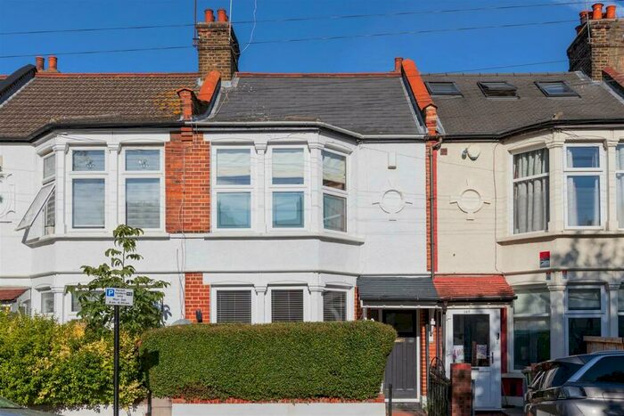 3 Bedroom House To Rent In Henniker Gardens, East Ham, E6