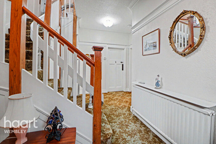 4 Bedroom Detached House For Sale In Wembley Park, HA9