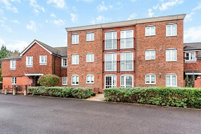 1 Bedroom Retirement Property To Rent In Jubilee Court, High Street, Billingshurst, RH14