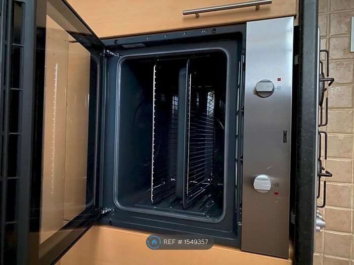 3 Bedroom Terraced House To Rent In Highfield Avenue, Grimsby, DN32