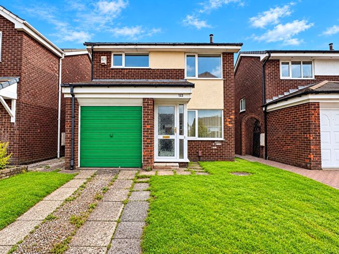 3 Bedroom Detached House For Sale In Greenbarn Way, Blackrod, BL6