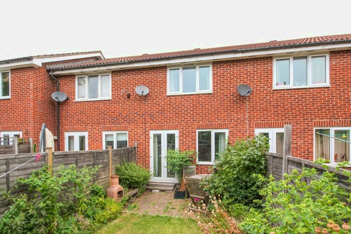 2 Bedroom Terraced House To Rent In Bushy Close, Botley, Oxford, OX2