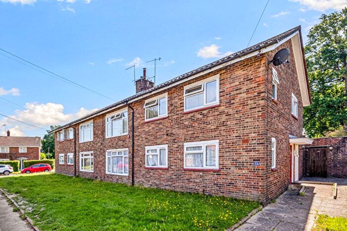 2 Bedroom Maisonette For Sale In Climping Road, Crawley, RH11