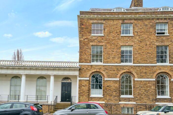 1 Bedroom Flat To Rent In The Paragon, Blackheath, SE3