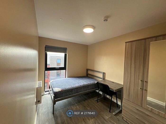 6 Bedroom Flat To Rent In Hepburn Court A, Bristol, BS2