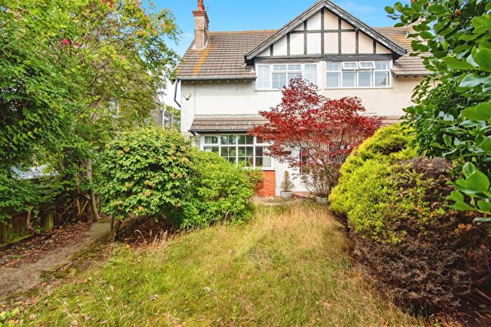 4 Bedroom Semi-Detached House For Sale In London Road South, Lowestoft, NR33