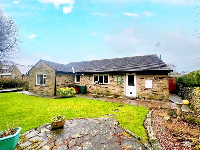 3 Bedroom Bungalow To Rent In Garrs End Lane, Grassington, Skipton, BD23