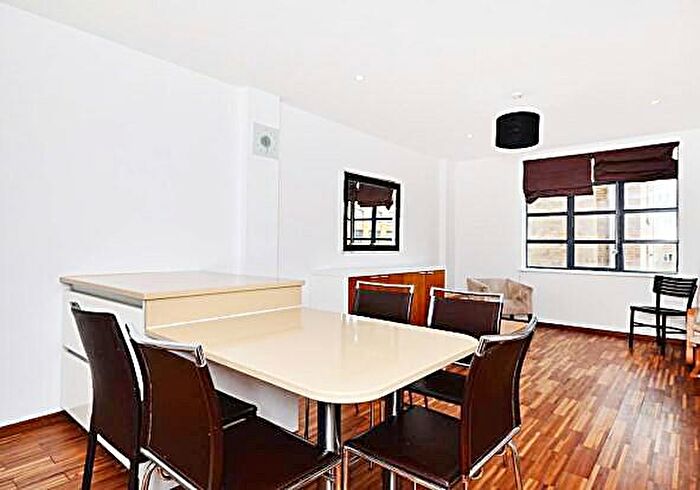 2 Bedroom Flat To Rent In Westland Place, London, N1