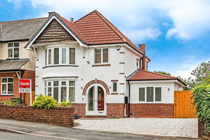 3 Bedroom Detached House For Sale In Himley Road, Dudley, DY1