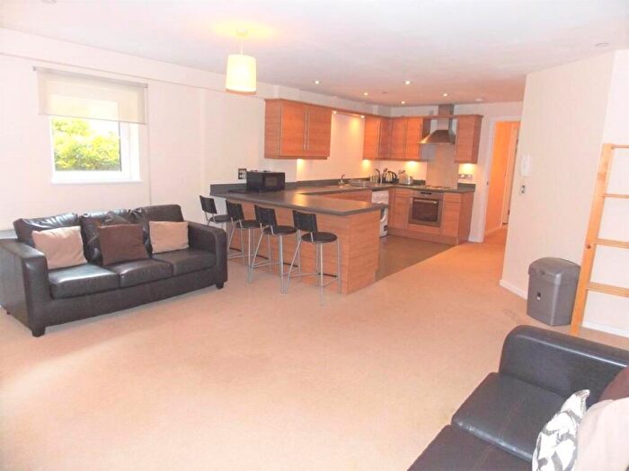 4 Bedroom Flat To Rent In Rialto Building, City Centre, Newcastle Upon Tyne, NE1