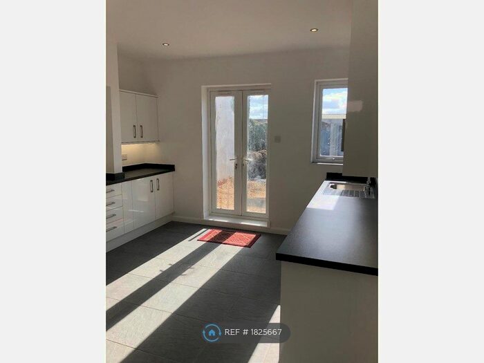 2 Bedroom Terraced House To Rent In Nesbit Street, Bolsover, Chesterfield, S44