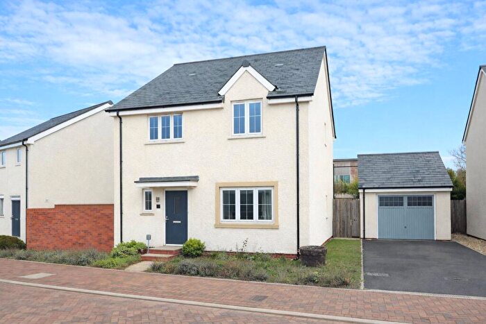 4 Bedroom Detached House For Sale In Dreys Road, Bude, Cornwall, EX23