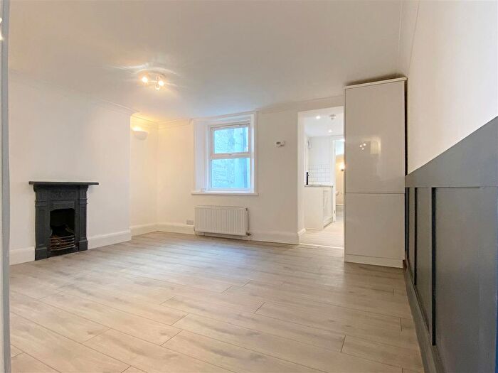 1 Bedroom Flat To Rent In Marlborough Place, Brighton, BN1