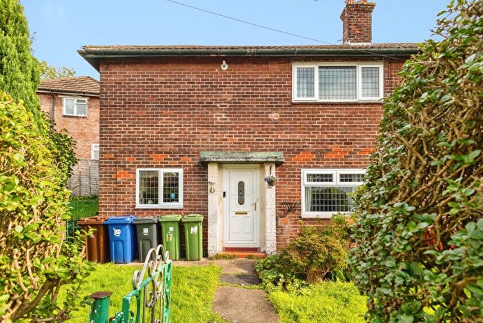 2 Bedroom Semi-Detached House For Sale In Daisy Hill Road, Mossley, Ashton-under-Lyne, Greater Manchester, OL5