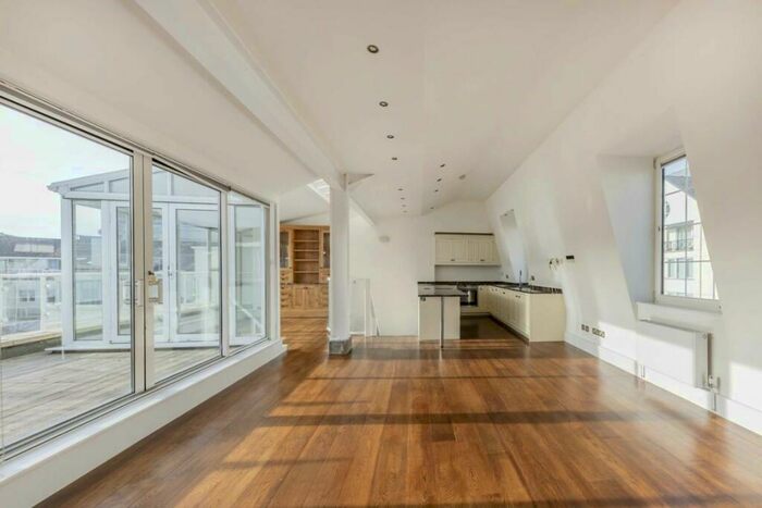 2 Bedroom Flat To Rent In Carlyle Court, Chelsea Harbour, SW10