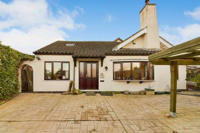 4 Bedroom Detached House For Sale In Claxton Rise, Long Clawson, Melton Mowbray, LE14