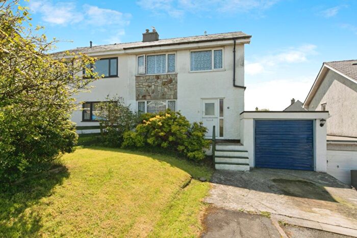 3 Bedroom Semi-Detached House For Sale In Cae Glas, Rhiwlas, Bangor, Gwynedd, LL57