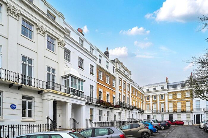 2 Bedroom Flat For Sale In Sussex Square, Brighton, East Sussex, BN2