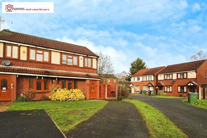 3 Bedroom Semi Detached House For Sale In Pennyroyal Close, Walsall, WS5
