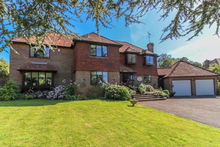 4 Bedroom Detached House For Sale In Chilbolton, Stockbridge, Hampshire, SO20