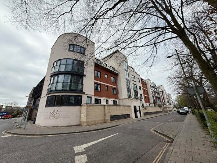 2 Bedroom Flat For Sale In Chapel Field East, Norwich, Norfolk, NR2