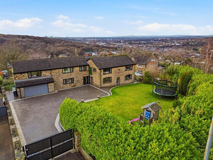 4 Bedroom Detached House For Sale In Ashes Croft, Mottram Old Road, Stalybridge, SK15