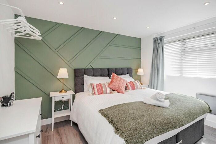 2 Bedroom Serviced Apartments To Rent In Walker Avenue, Milton Keynes, Buckinghamshire, MK12