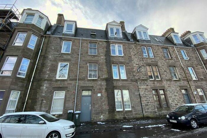 1 Bedroom Flat To Rent In South Inch Terrace, Perth PH2