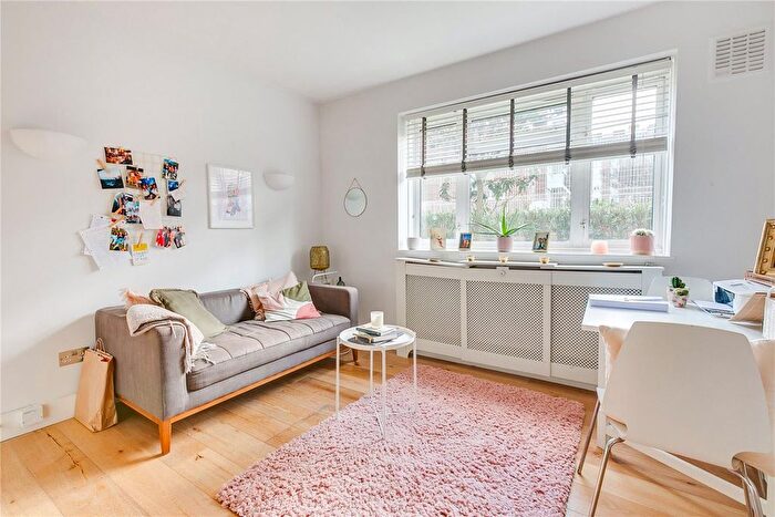 1 Bedroom Flat To Rent In Lonsdale House, Notting Hill, W11