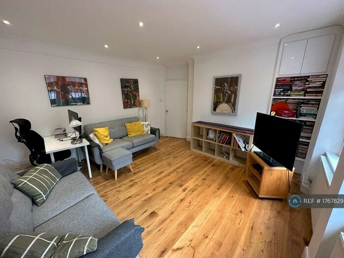 1 Bedroom Flat To Rent In Catton House, London, N1