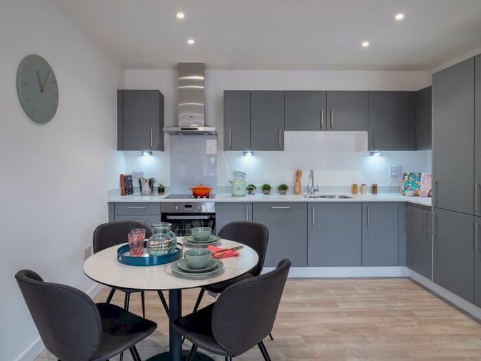 1 Bedroom Apartment To Rent In Queens Road, Peckham, SE15