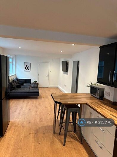 5 Bedroom Terraced House To Rent In Ryde Street, Hull, HU5