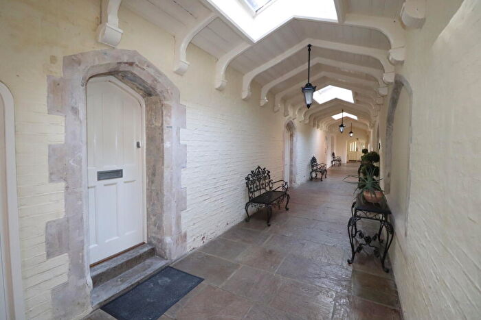 Apartment To Rent In The Galleries - Brentwood, CM14