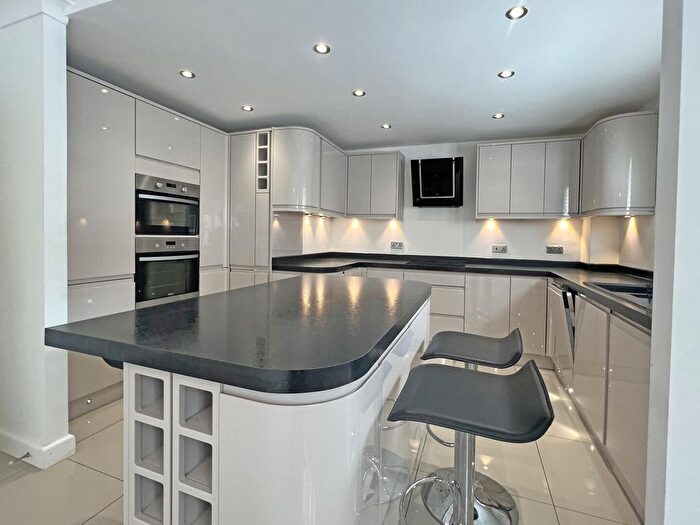 1 Bedroom Flat For Sale In Reynolds Wharf, Coalport, Telford, TF8