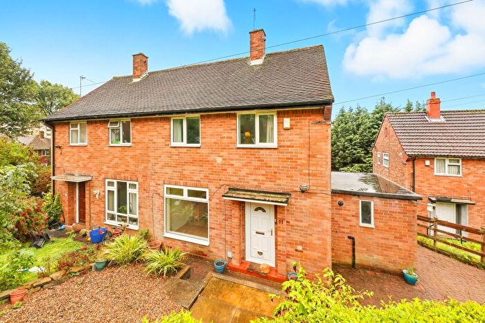 2 Bedroom Semi-Detached House For Sale In Lincombe Bank, Gledhow, Leeds, LS8