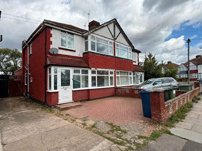 5 Bedroom Semi Detached House To Rent In Streatfield Road, Harrow, Greater London, HA3