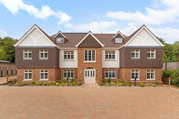 3 Bedroom Flat For Sale In Aubrey Villas, Welcomes Road, Kenley, CR8