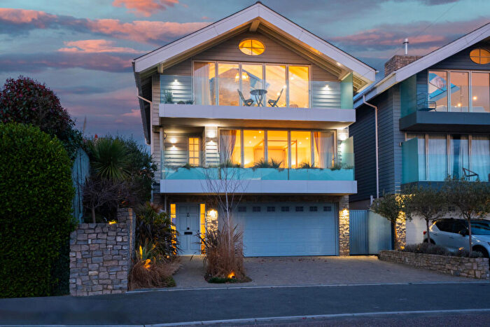 4 Bedroom Detached House For Sale In Dorset Lake Avenue, Lilliput, Poole, Dorset, BH14