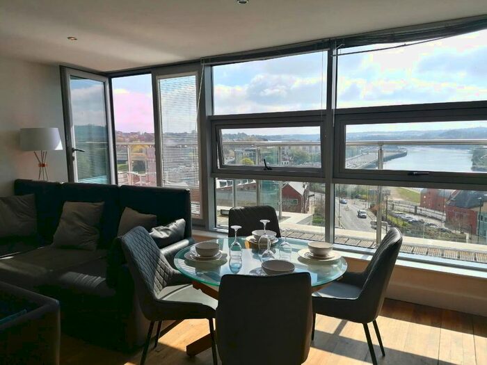 3 Bedroom Flat To Rent In Lime Square, City Road, Newcastle Upon Tyne, NE1