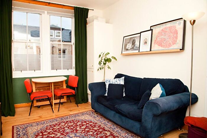 1 Bedroom Flat To Rent In Ritchie Place, Polwarth, Edinburgh, EH11
