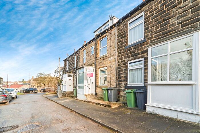 3 Bedroom Terraced House For Sale In Rockfield Terrace, Yeadon, Leeds, LS19