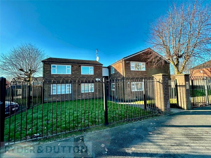 1 Bedroom Flat To Rent In Parkway, Chadderton, Oldham, Greater Manchester, OL9