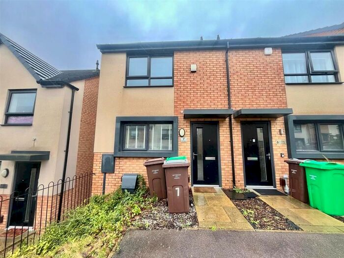 2 Bedroom Property To Rent In Pym Walk, Nottingham, NG3