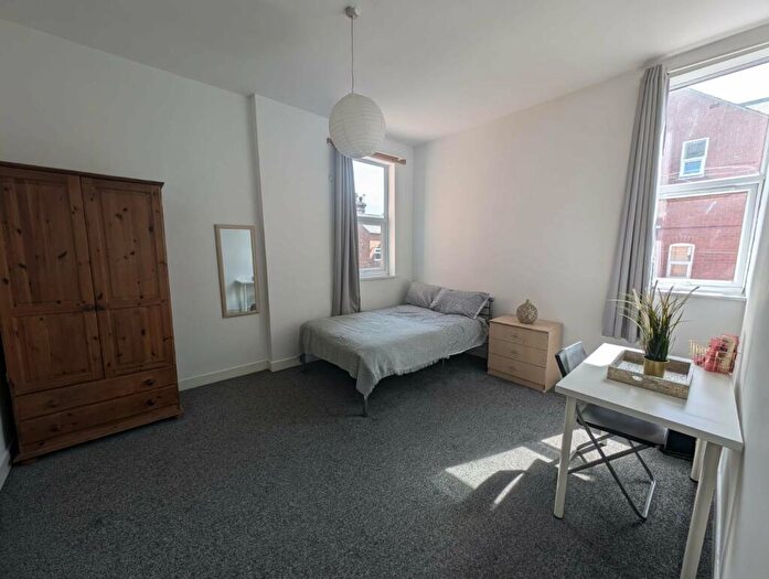 6 Bedroom Duplex To Rent In Gedling Grove, Arboretum, Nottingham, NG7