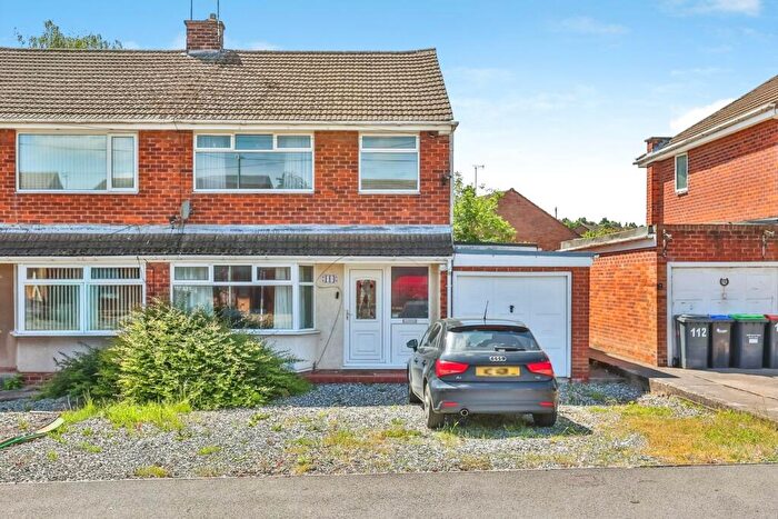 4 Bedroom Semi Detached House For Sale In Farleys Lane, Hucknall, Nottingham, NG15