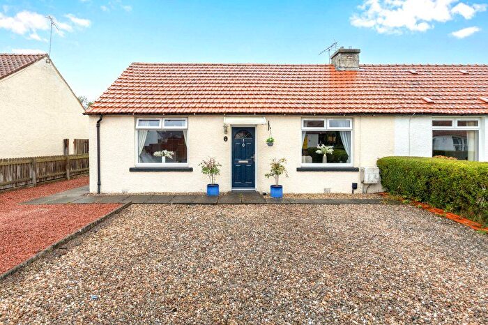 3 Bedroom Semi-Detached Bungalow For Sale In Queen's Drive, Pencaitland, EH34