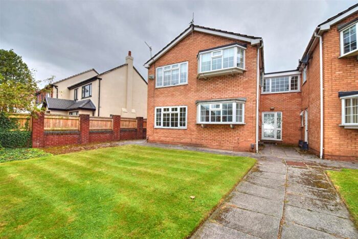 2 Bedroom Apartment To Rent In Church Road, Formby, Liverpool, L37