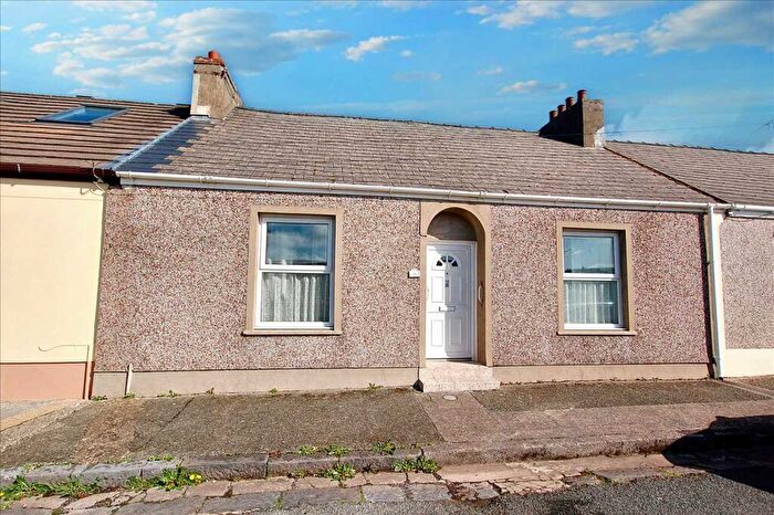 2 Bedroom Cottage For Sale In North Street, Bufferland, Pembroke Dock, SA72